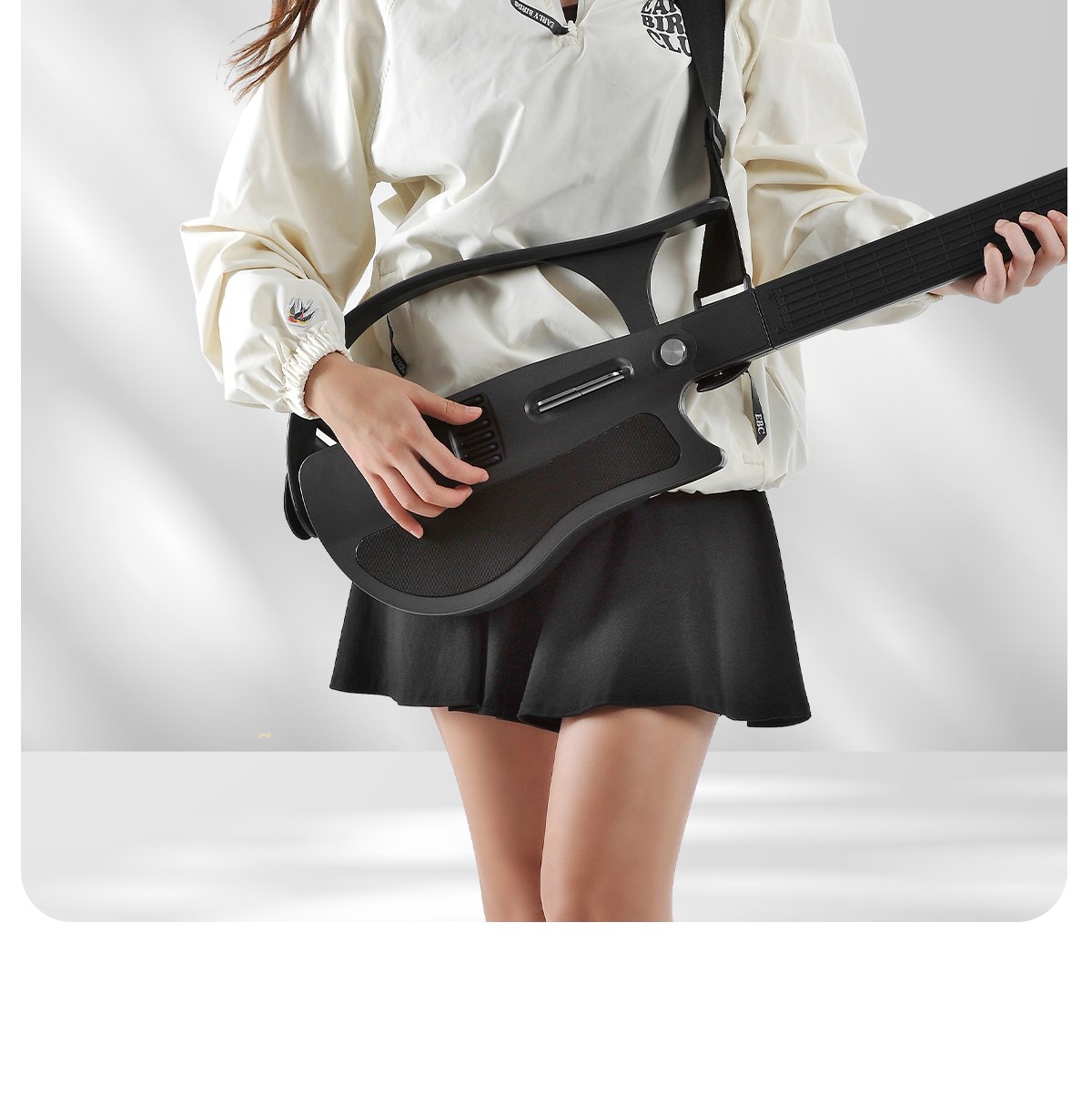 Smart Guitar mit Schultergurt im Detail